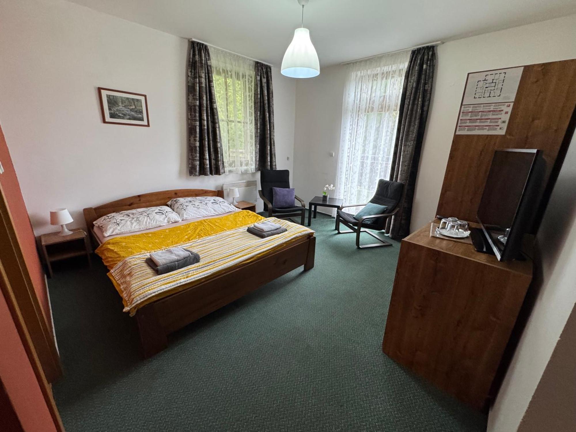 Lucni Dum Hotel 3*