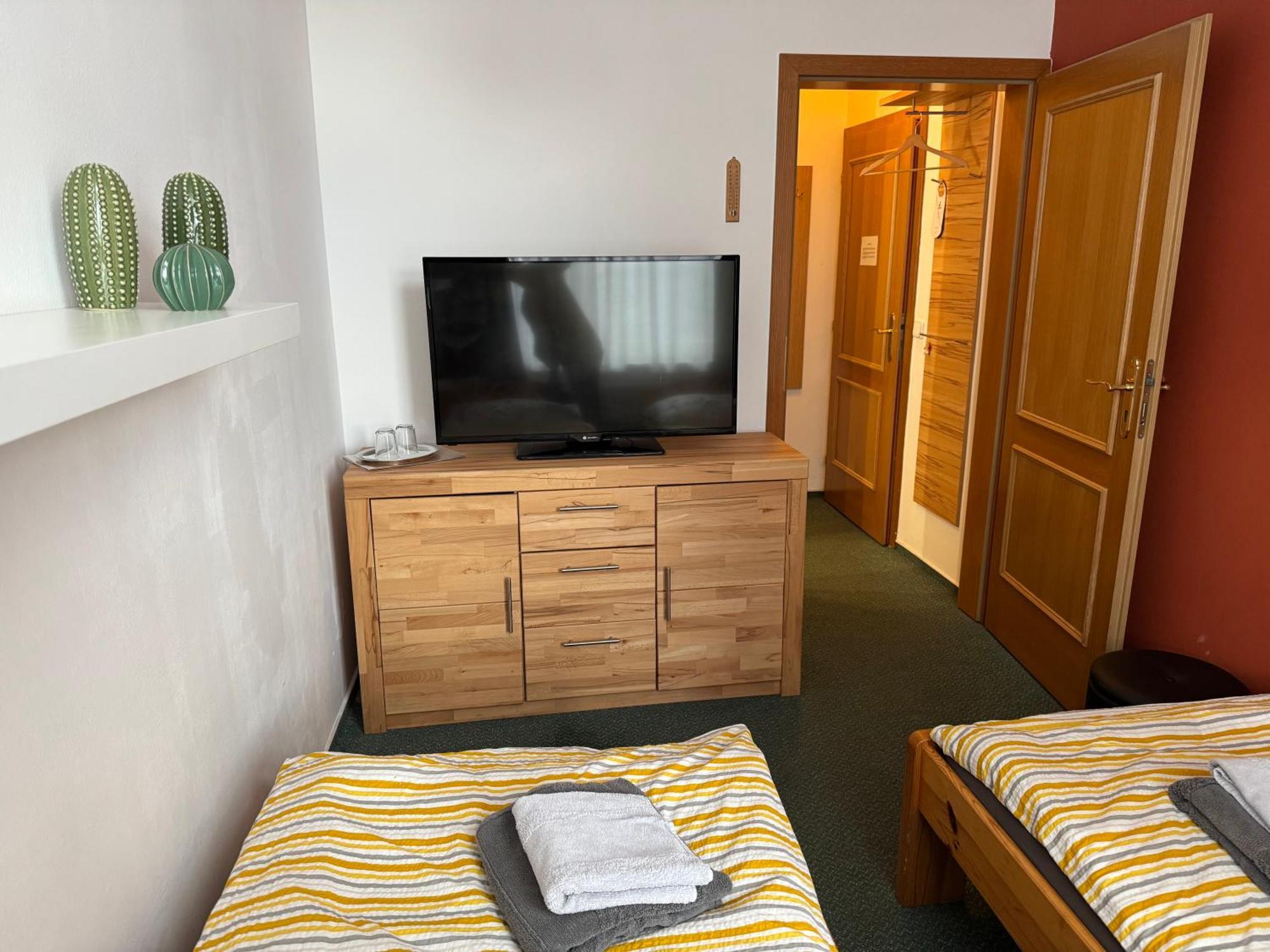 Hotel Lucni Dum 3*